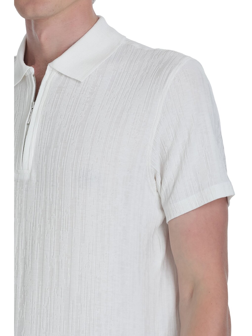 Beyaz Regular Fit Fermuarlı Polo Yaka Tişört-3