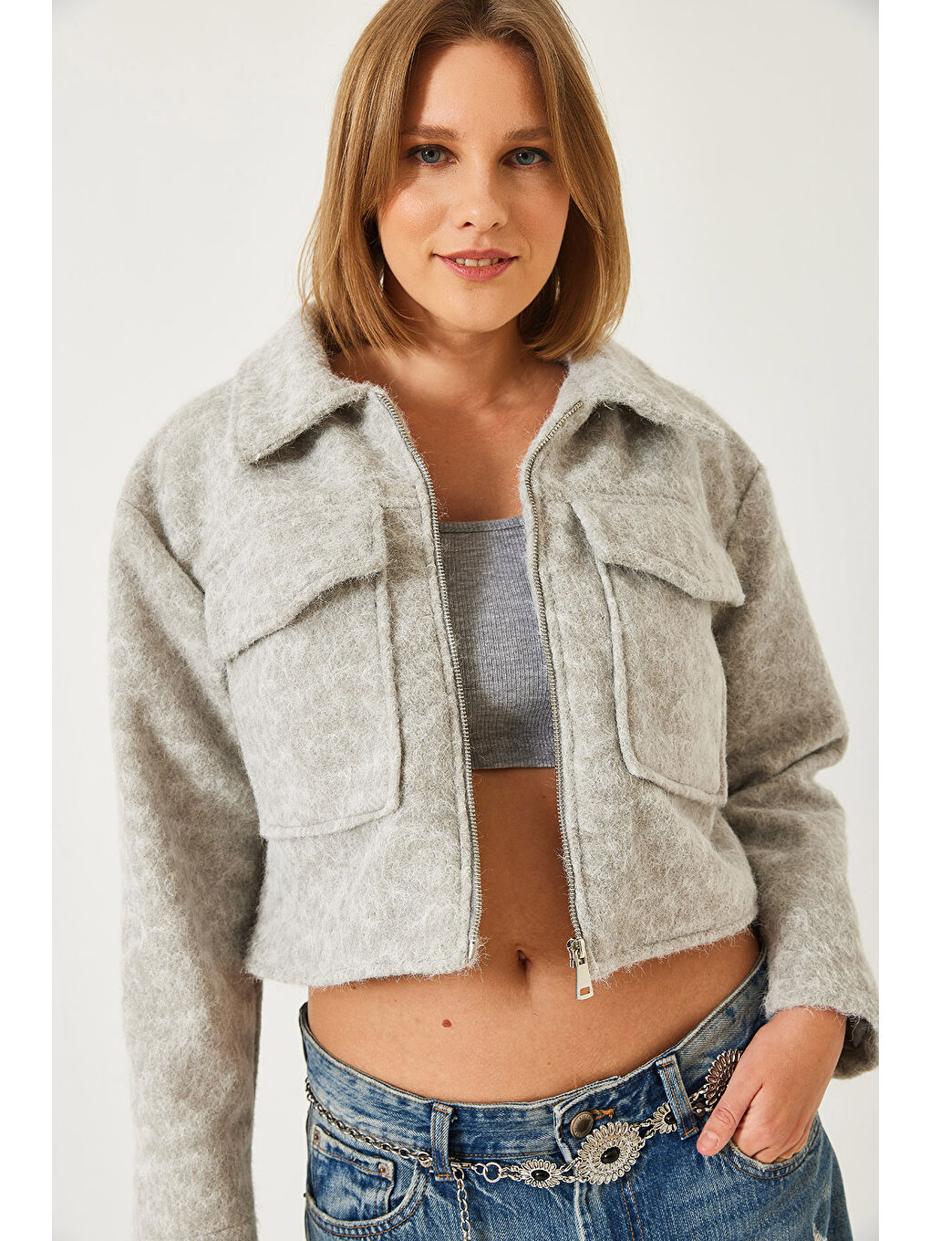 Gri Kadın Çift Cepli Crop Kaşe Ceket-3