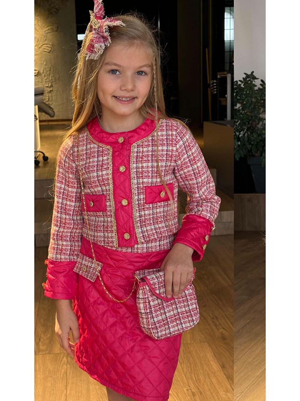 Kız Çocuk Gold Şerit ve Kapitone Detaylı Şanel Kumaş Fuşya Etekli Takım-3