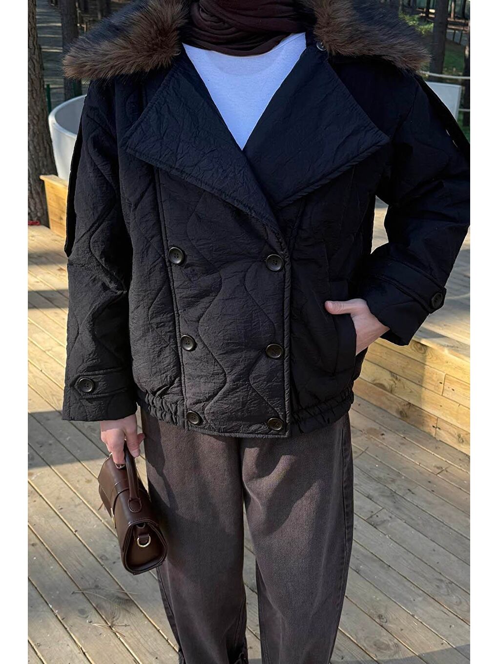 Kürk Yaka Düğmeli Mont Siyah-2