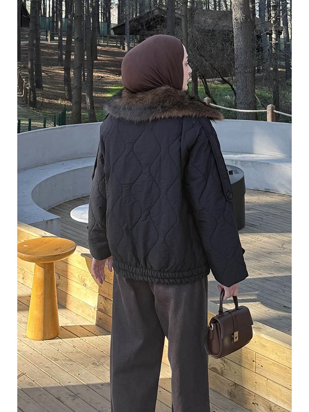 Kürk Yaka Düğmeli Mont Siyah-3