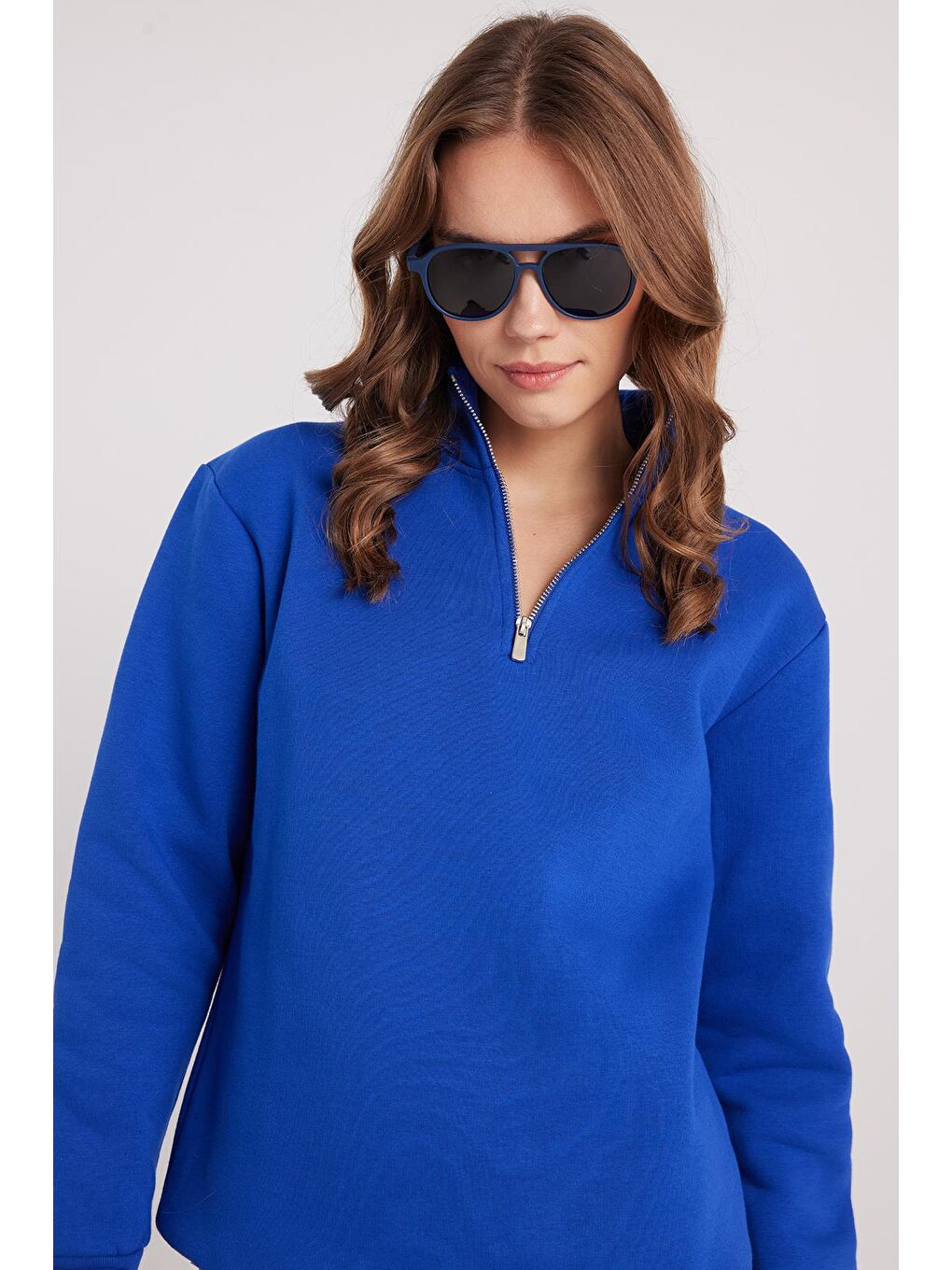 Kadın Relax Fit Rahat Kesim Pamuklu İçi Polarlı Yarım Fermuarlı Sax Mavi Dik Yaka Sweatshirt-1
