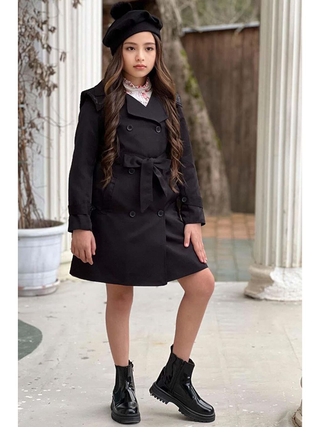 Kız Çocuk Üzeri Dantel İşlemeli Elbise Çift Cep Detaylı Kemerli Siyah Trençkot-1