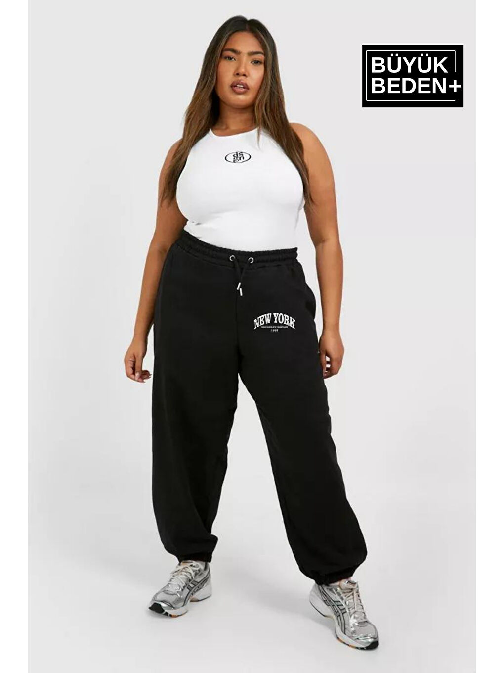 Siyah Kadın Büyük Beden Paça Lastikli New York Baskılı İnce Eşofman Altı SPR24BEAK48-1