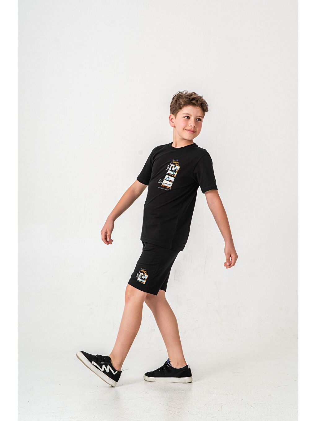Siyah Vacation Time Baskılı Bacak  Baskı Detaylı  Erkek Çocuk Şort - Tişört Takımı-2