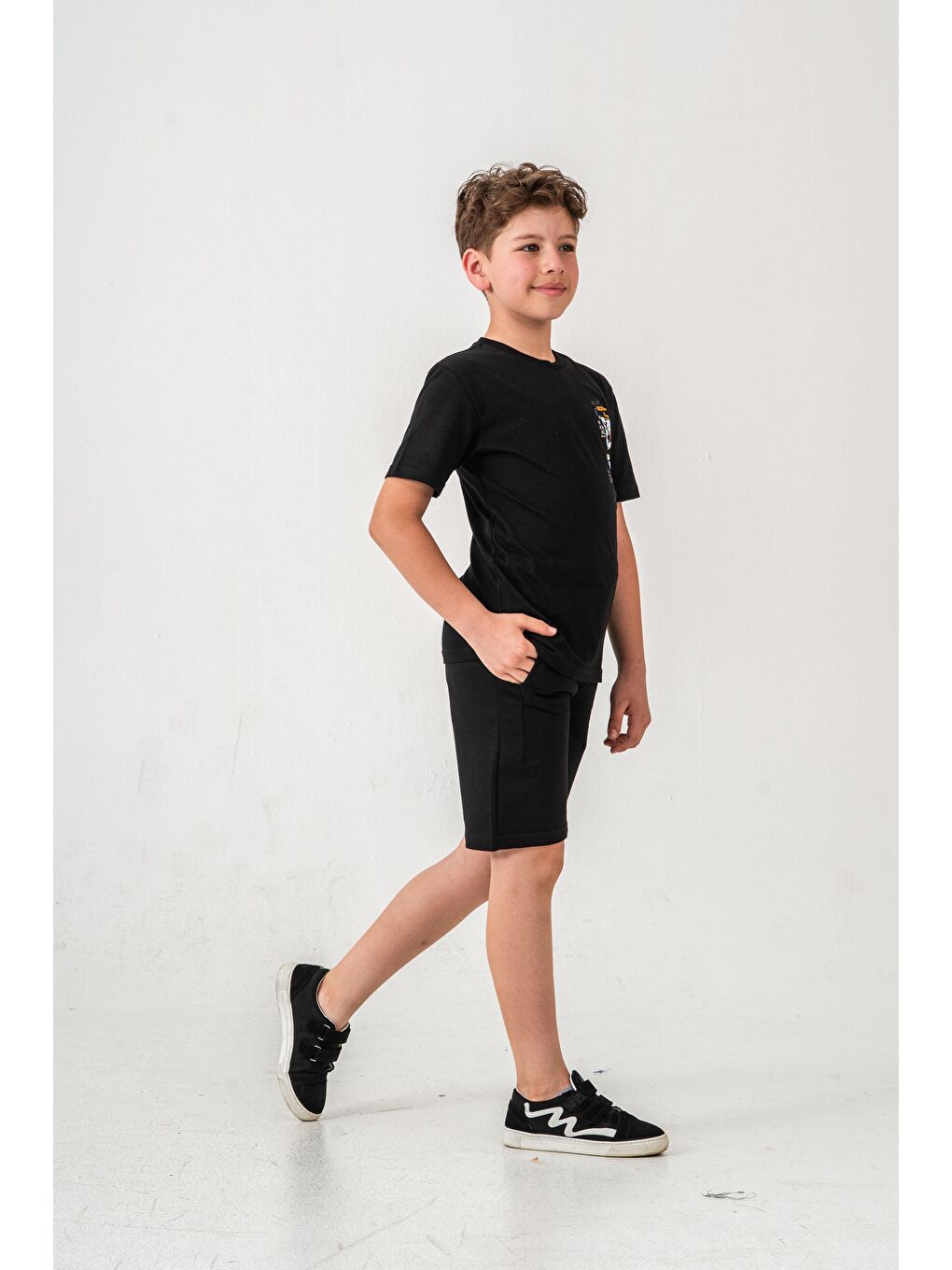 Siyah Vacation Time Baskılı Bacak  Baskı Detaylı  Erkek Çocuk Şort - Tişört Takımı-3