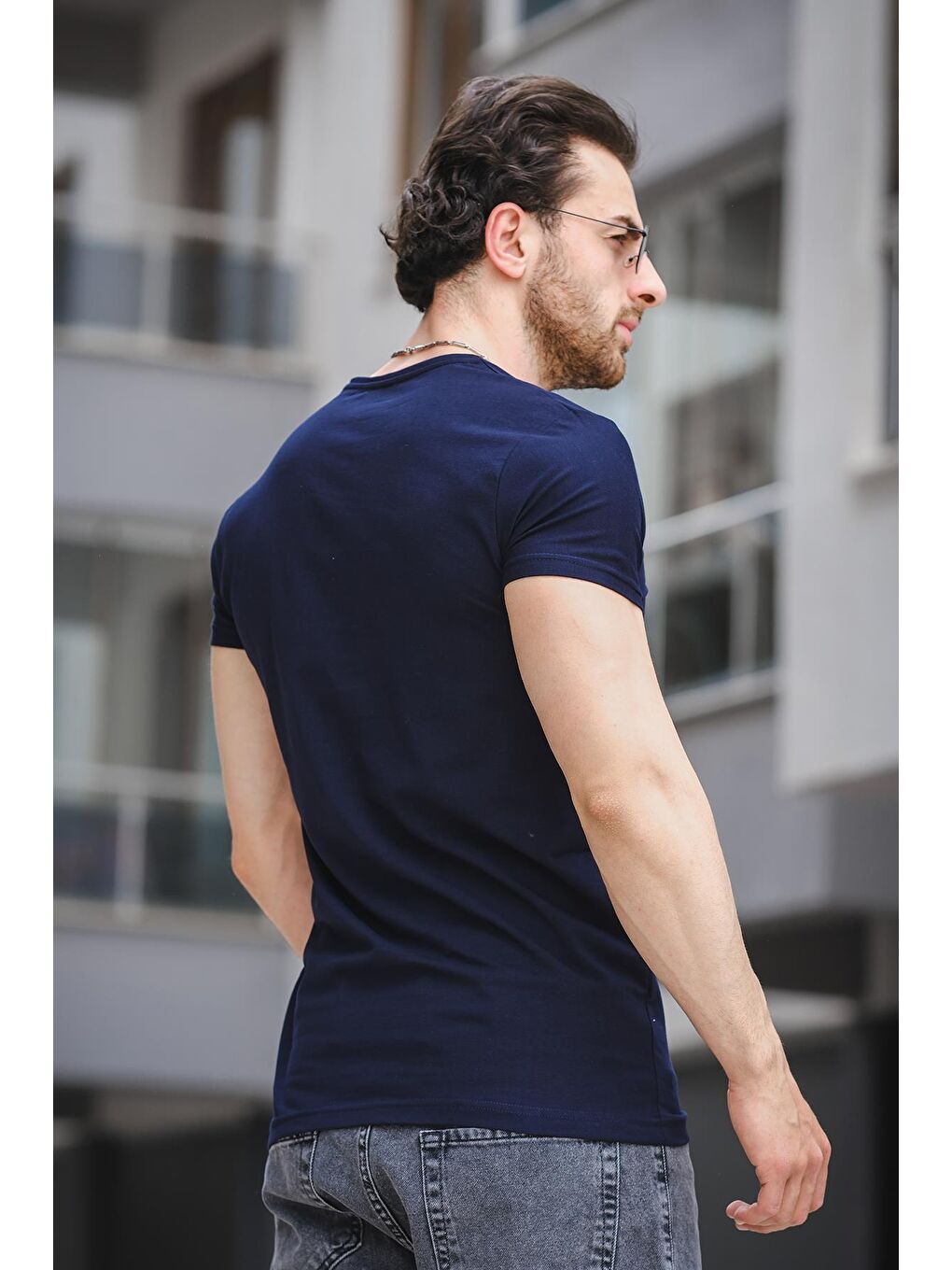 Lacivert Bisiklet Yaka Kısa Kollu Baskılı Erkek Tişört-3
