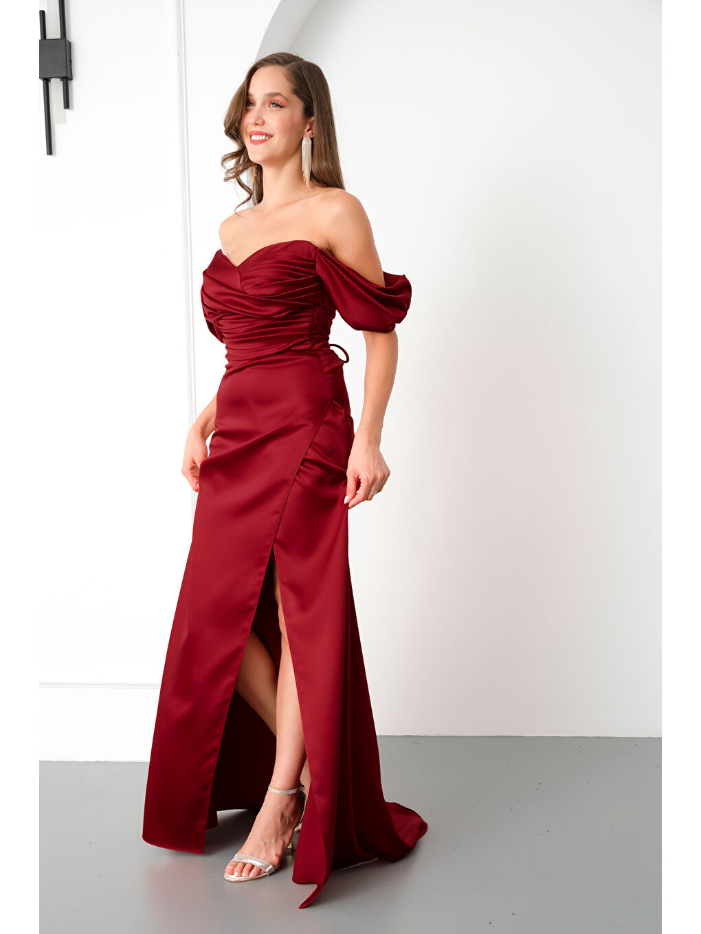 Kadın Bordo Kayık Yaka Yırtmaçlı Söz Nişan Nikah Abiye Elbise-1