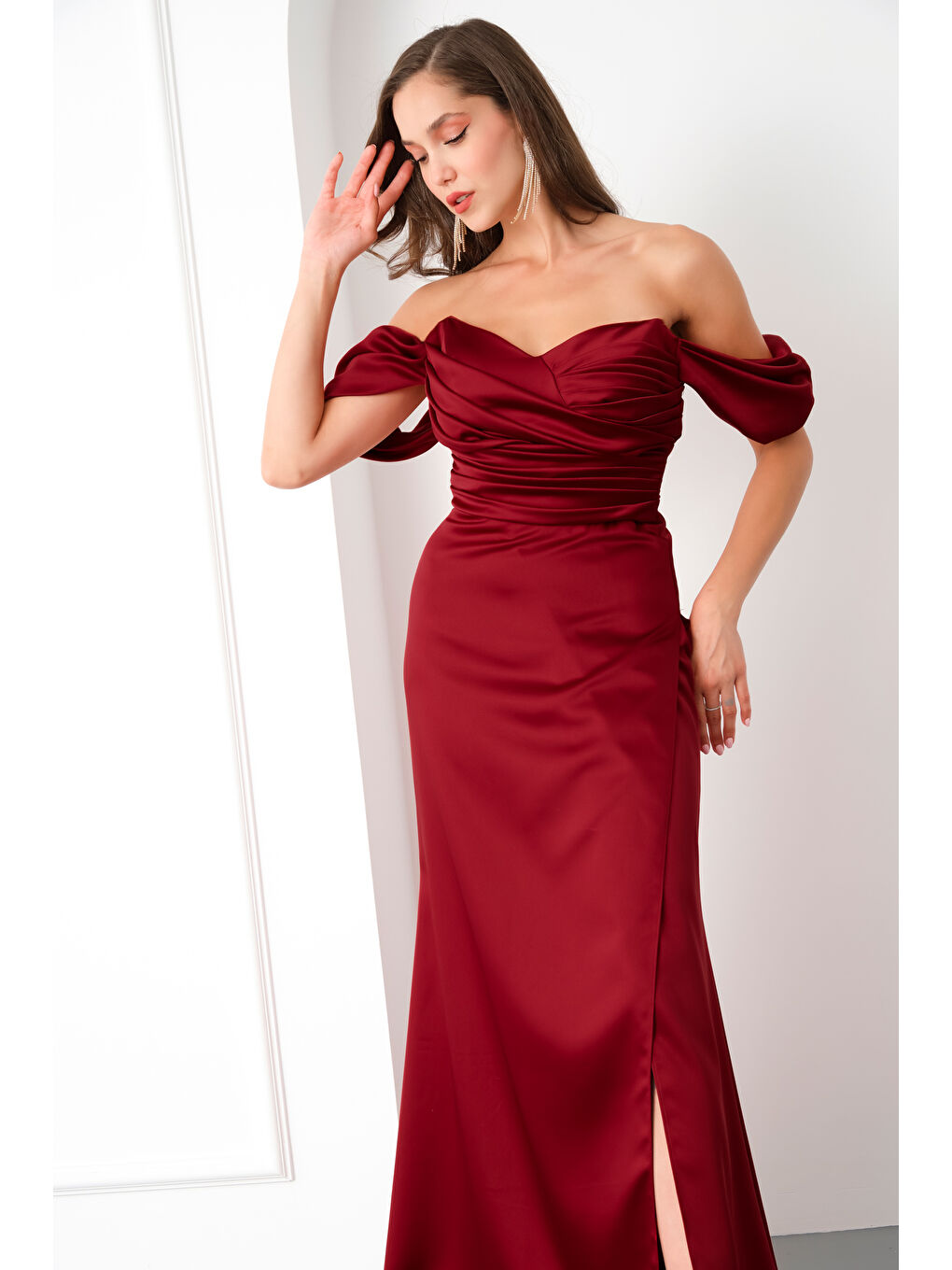 Kadın Bordo Kayık Yaka Yırtmaçlı Söz Nişan Nikah Abiye Elbise-2