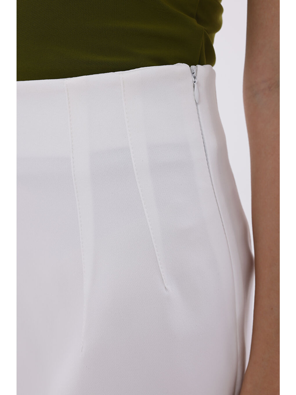 Beyaz FundacshoosesXGenıus Kadın Pensli Etek İç Göstermez Lamineli Kadın Etek KADIN-ETEK-3