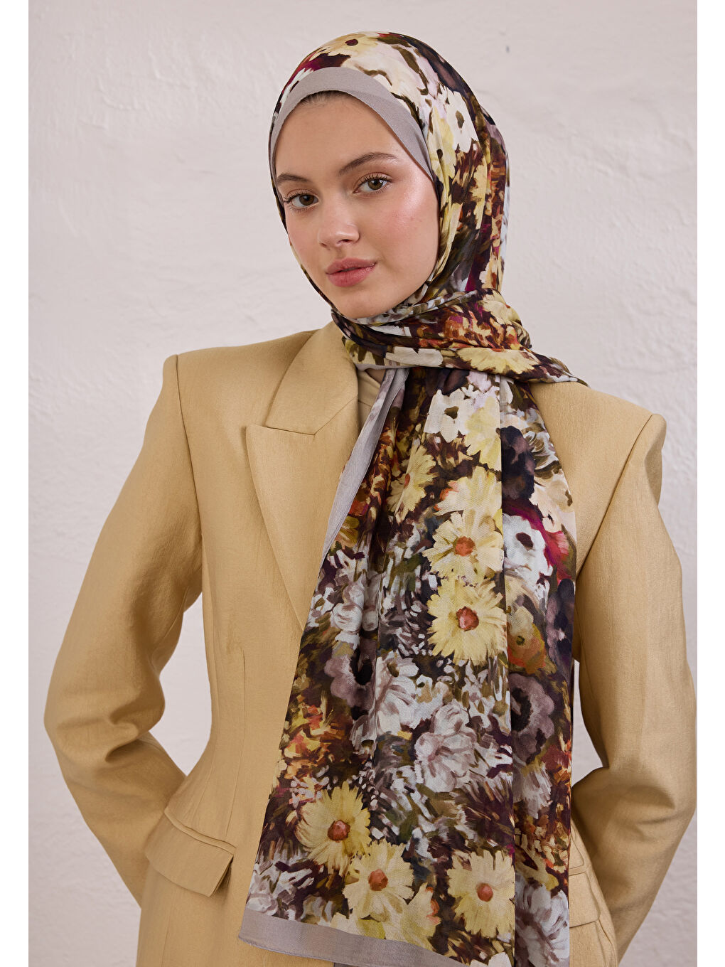 Gri Beauty Blossom Desen Rami Şal Füme