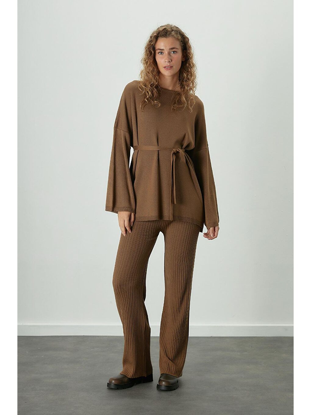 Kahverengi Kuşaklı Triko Tunik Camel-1