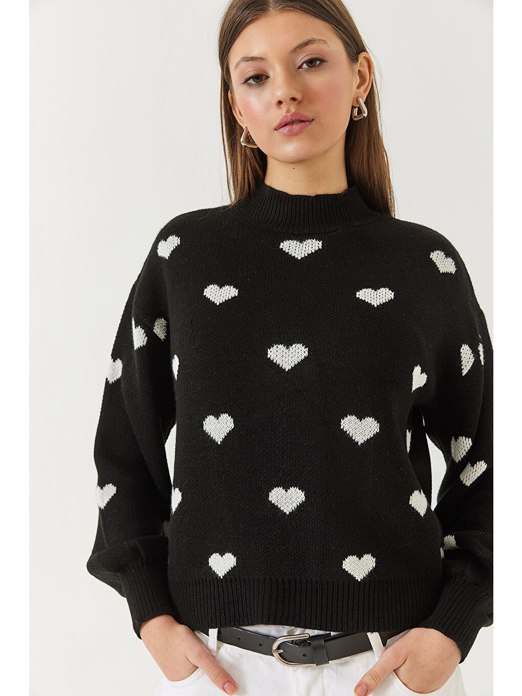 Siyah Kadın Kalp Desenli Triko Kazak-1