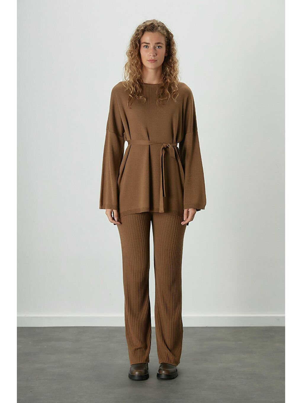 Kahverengi Kuşaklı Triko Tunik Camel-2