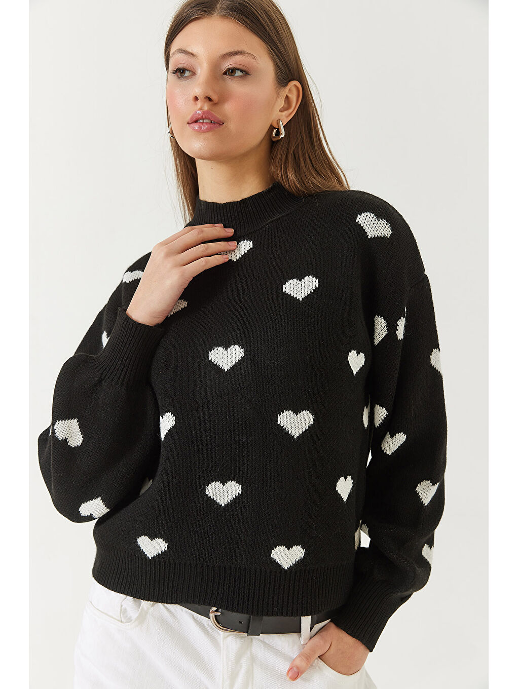 Siyah Kadın Kalp Desenli Triko Kazak-2
