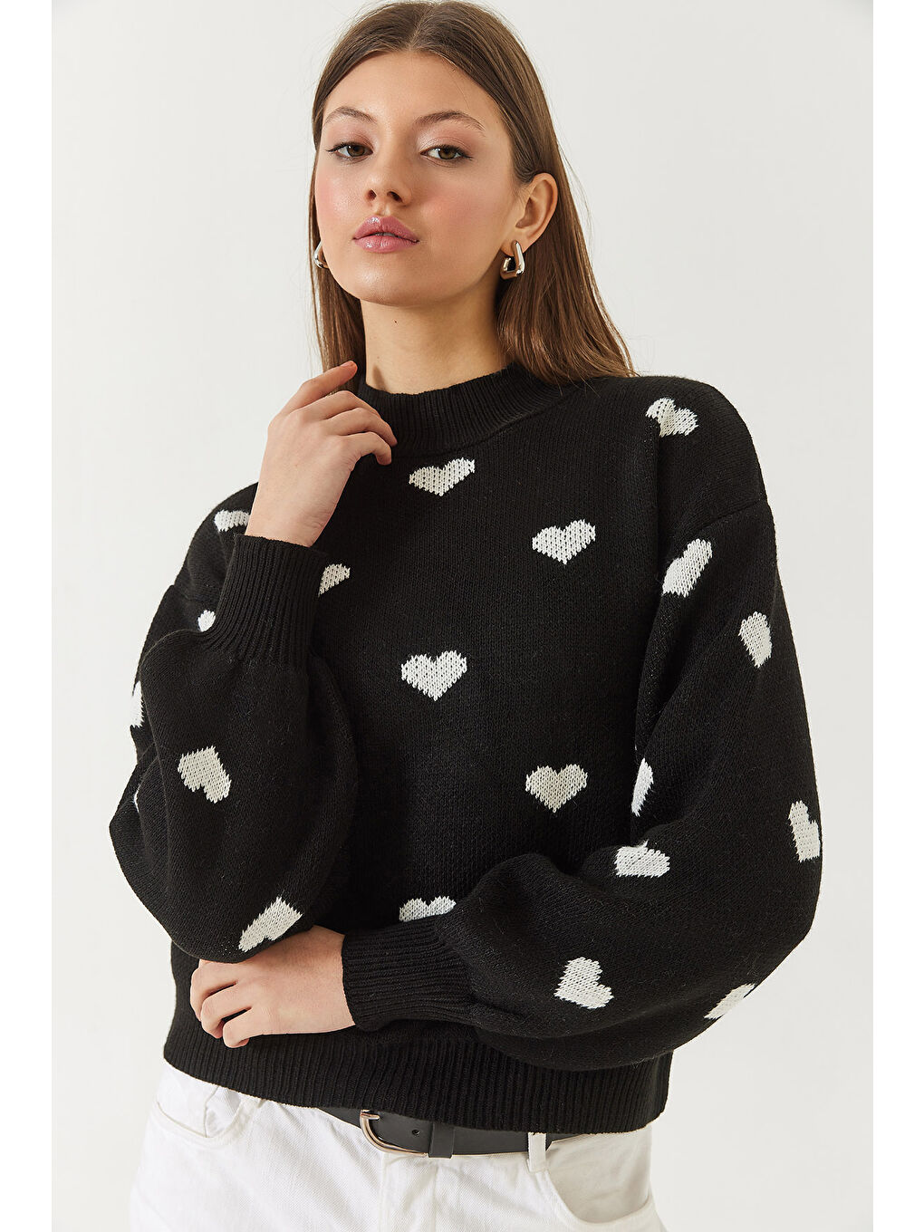 Siyah Kadın Kalp Desenli Triko Kazak-3