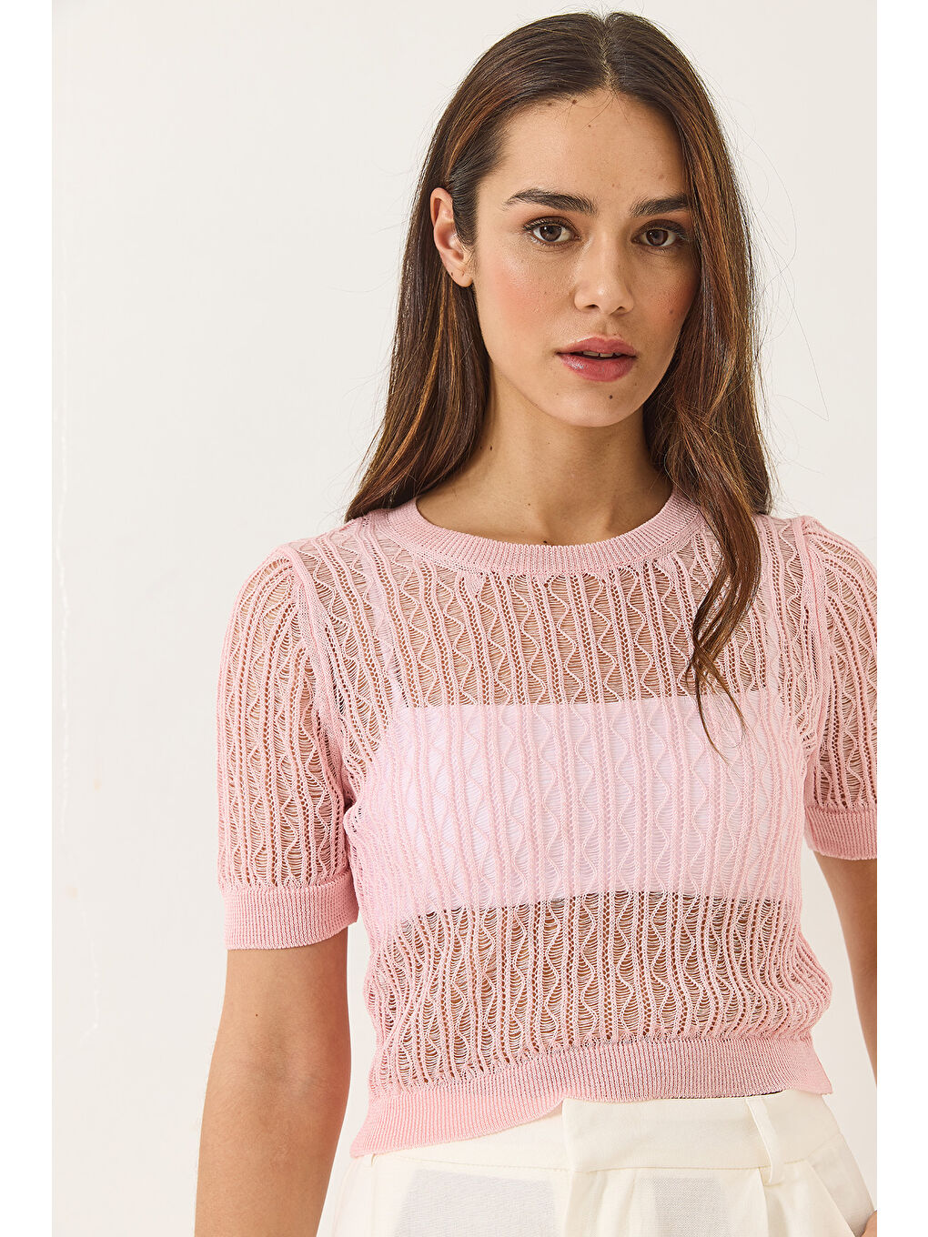 Pembe Kadın Bisiklet Yaka Yadızlı Kısa Kol Ajurlu Örgü Detaylı Crop Bluz-1