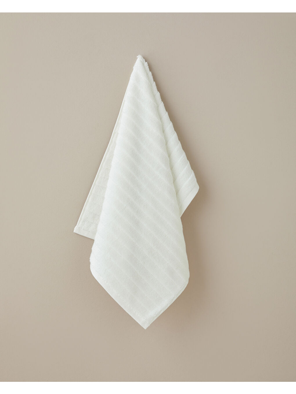 Softline Pamuk Yüz Havlusu 50x80 cm Beyaz