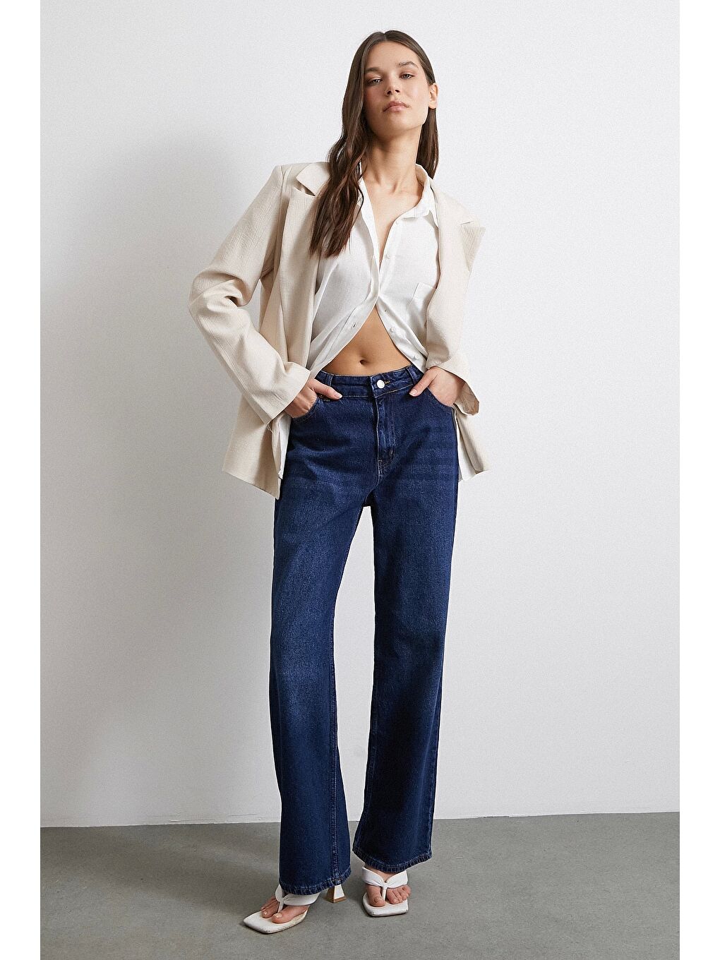 Çizgi Astarlı Dökümlü Blazer Ceket Bej-4