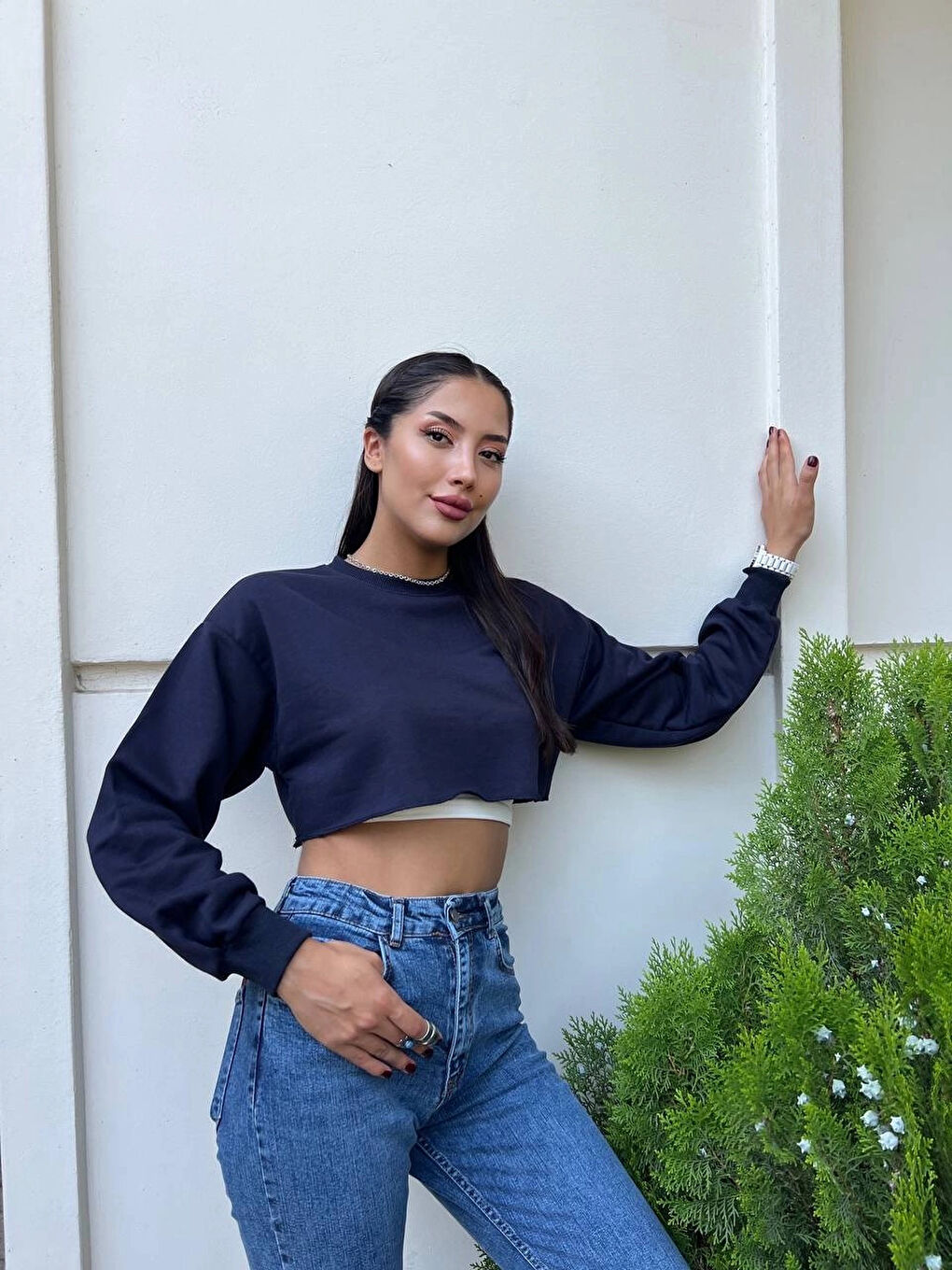 Kadın Lacivert Basic Bisiklet Yaka Uzun Kollu Crop Sweatshirt HZL24W-ZK11351-2