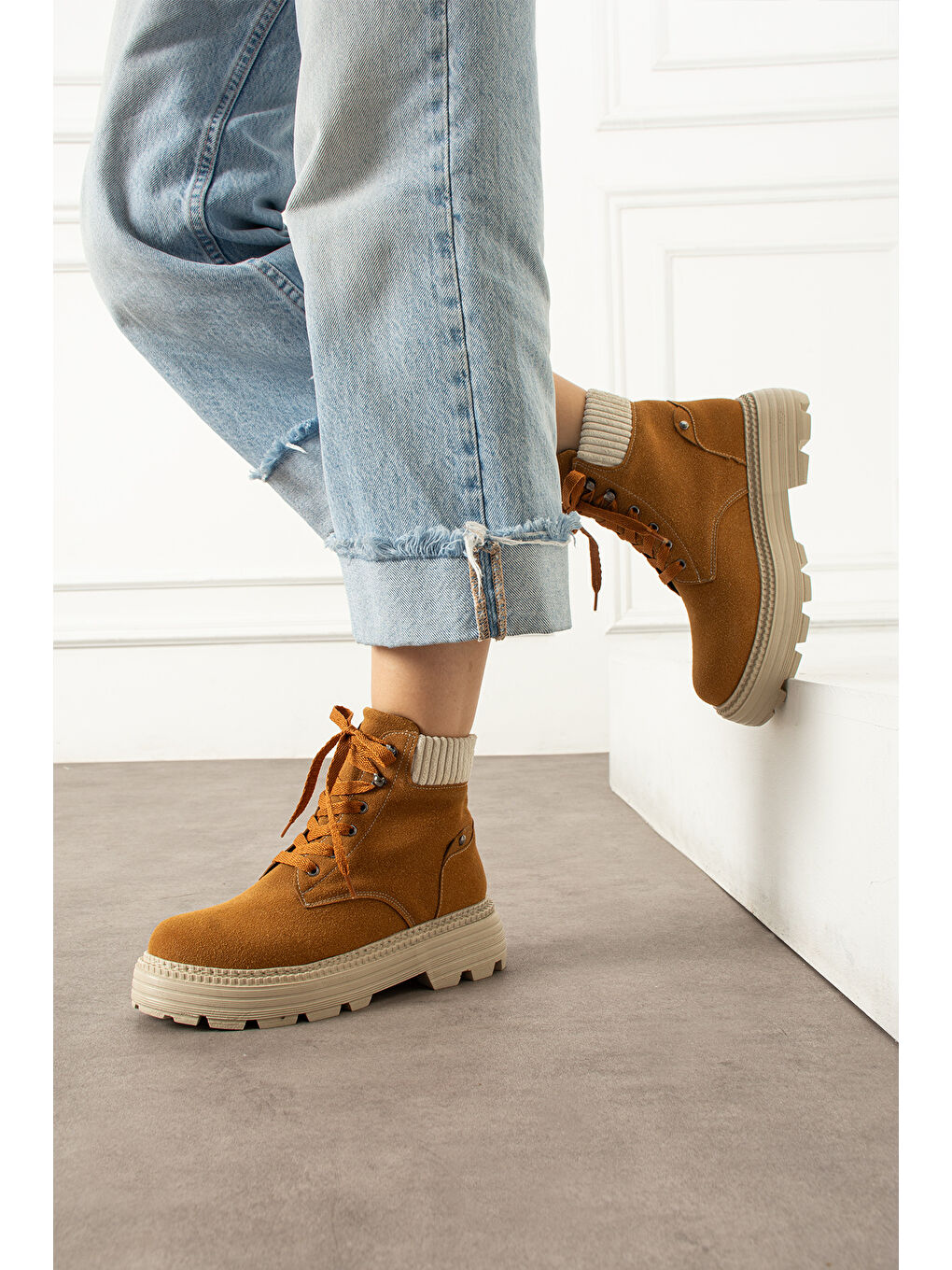 Kahverengi Kadın Bağcıklı Taba Bot-1