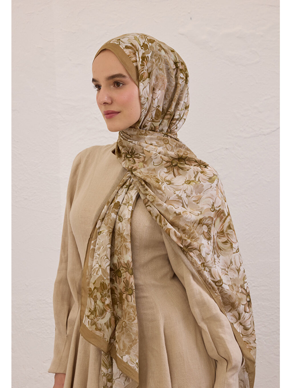 Bej Summer Bloom Desen Rami Şal Vizon