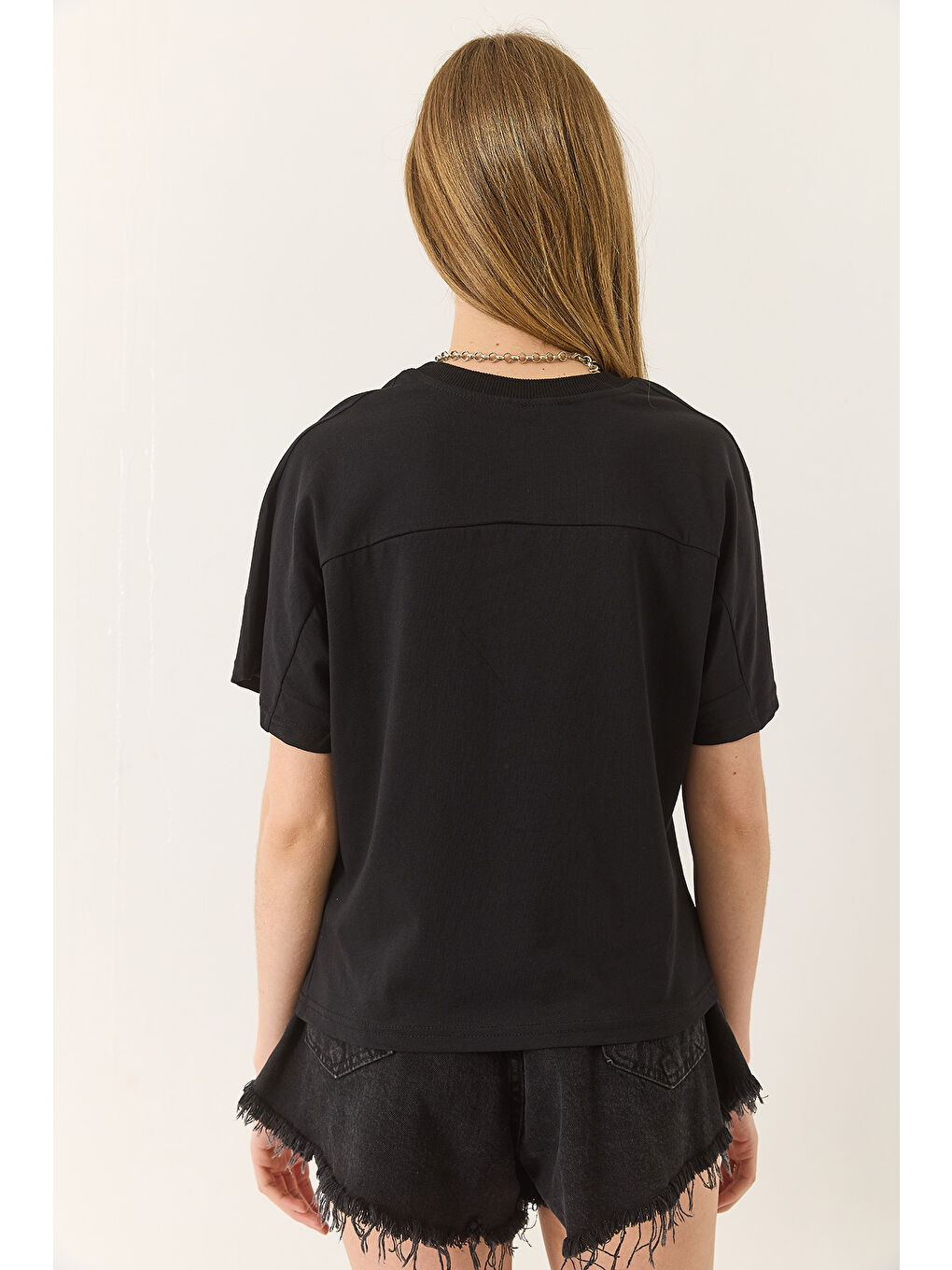 Siyah Kadın Organik Pamuklu Regular Kalıp Bisiklet Yaka Basic Kısa Kollu T-Shirt-6