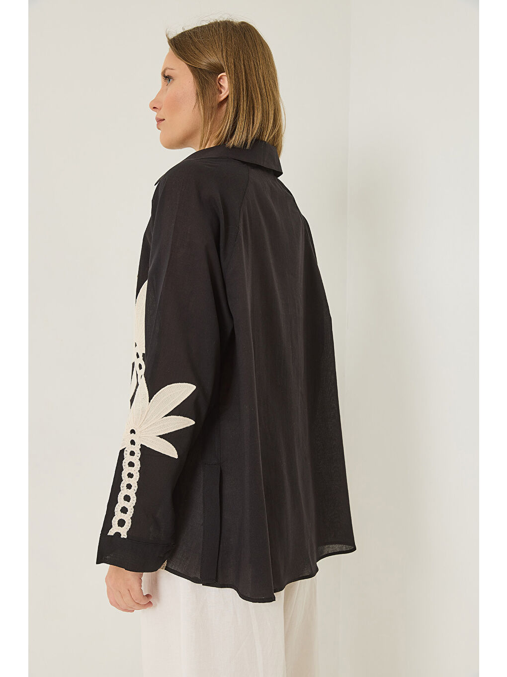 Siyah Kadın Palmiye İşlemeli Uzun Kollu Keten Gömlek-7