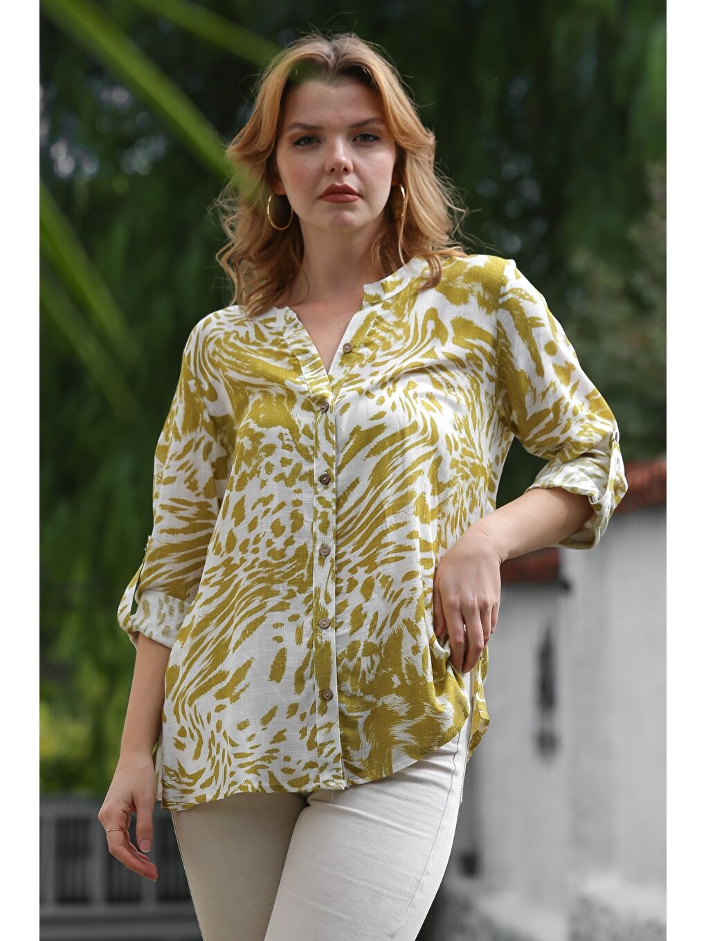 Yeşil Limon Küfü Rengi Hakim Yaka Düğmeli Uzun Kollu Desenli Dokuma Gömlek 70 58-3