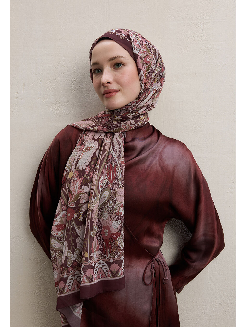 Verona Desen İpek Krep Şal Bordo