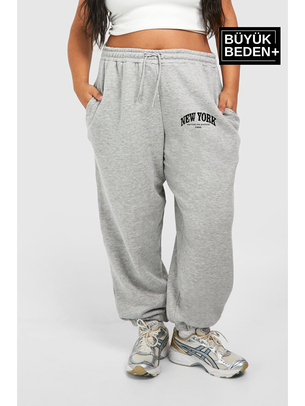 Gri Kadın Büyük Beden Paça Lastikli New York Baskılı İnce Eşofman Altı SPR24BEAK48-1