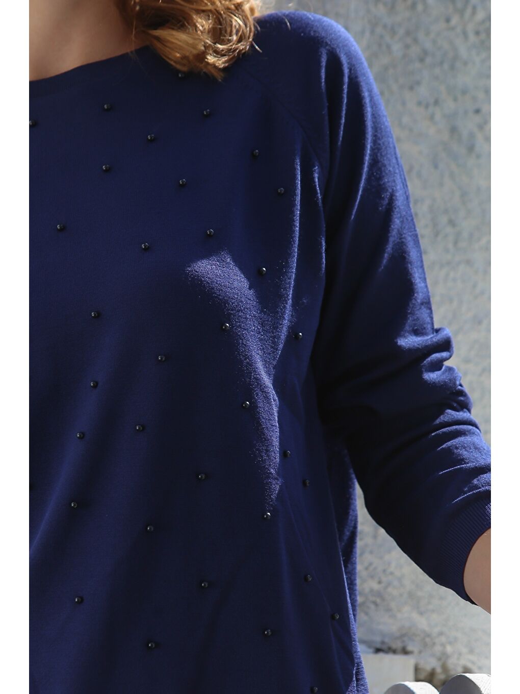 Lacivert Yuvarlak Yaka Uzun Kol İnce Boncuklu Triko Bluz 68 66-1