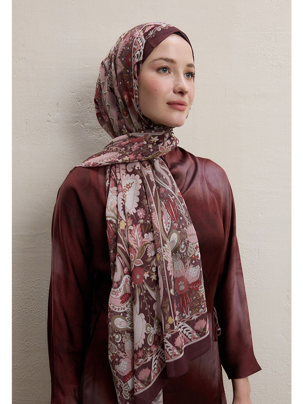 Verona Desen İpek Krep Şal Bordo-3