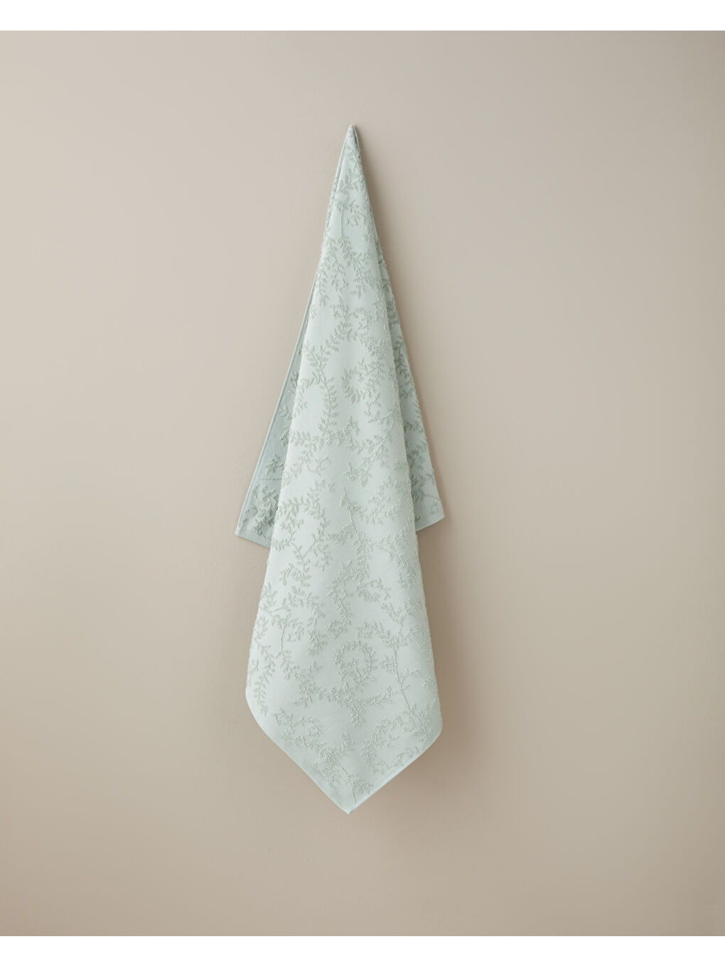 Leafy Touch Pamuk Jakarlı Banyo Havlusu 90x150 cm Yeşil