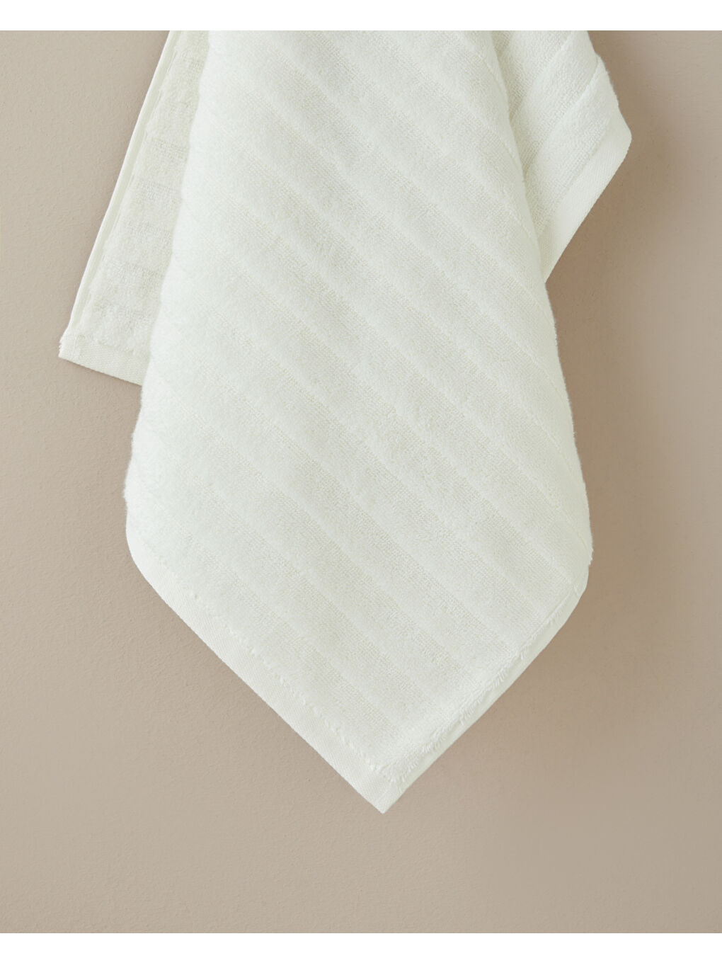 Softline Pamuk Banyo Havlusu 90x150 cm Beyaz-1