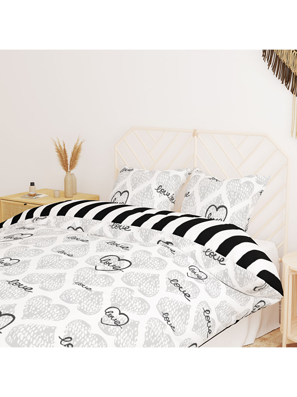 Karışık Love Yazılı Çift Kişilik Pamuklu Nevresim Takımı 200x220 cm Çift Taraf Baskılı-1