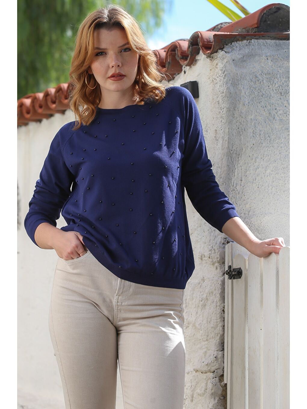 Lacivert Yuvarlak Yaka Uzun Kol İnce Boncuklu Triko Bluz 68 66-6
