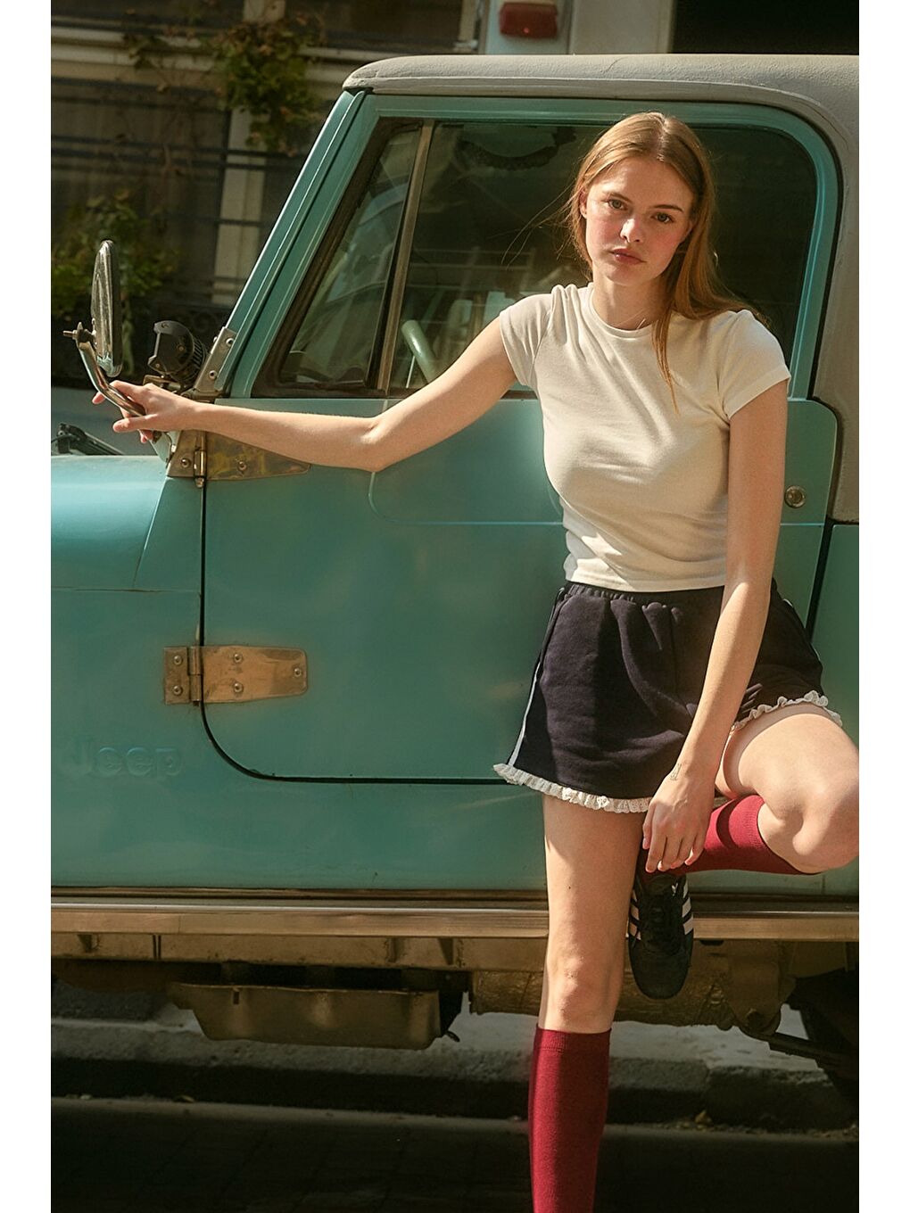 Bisiklet Yaka Basic Tişört Ekru