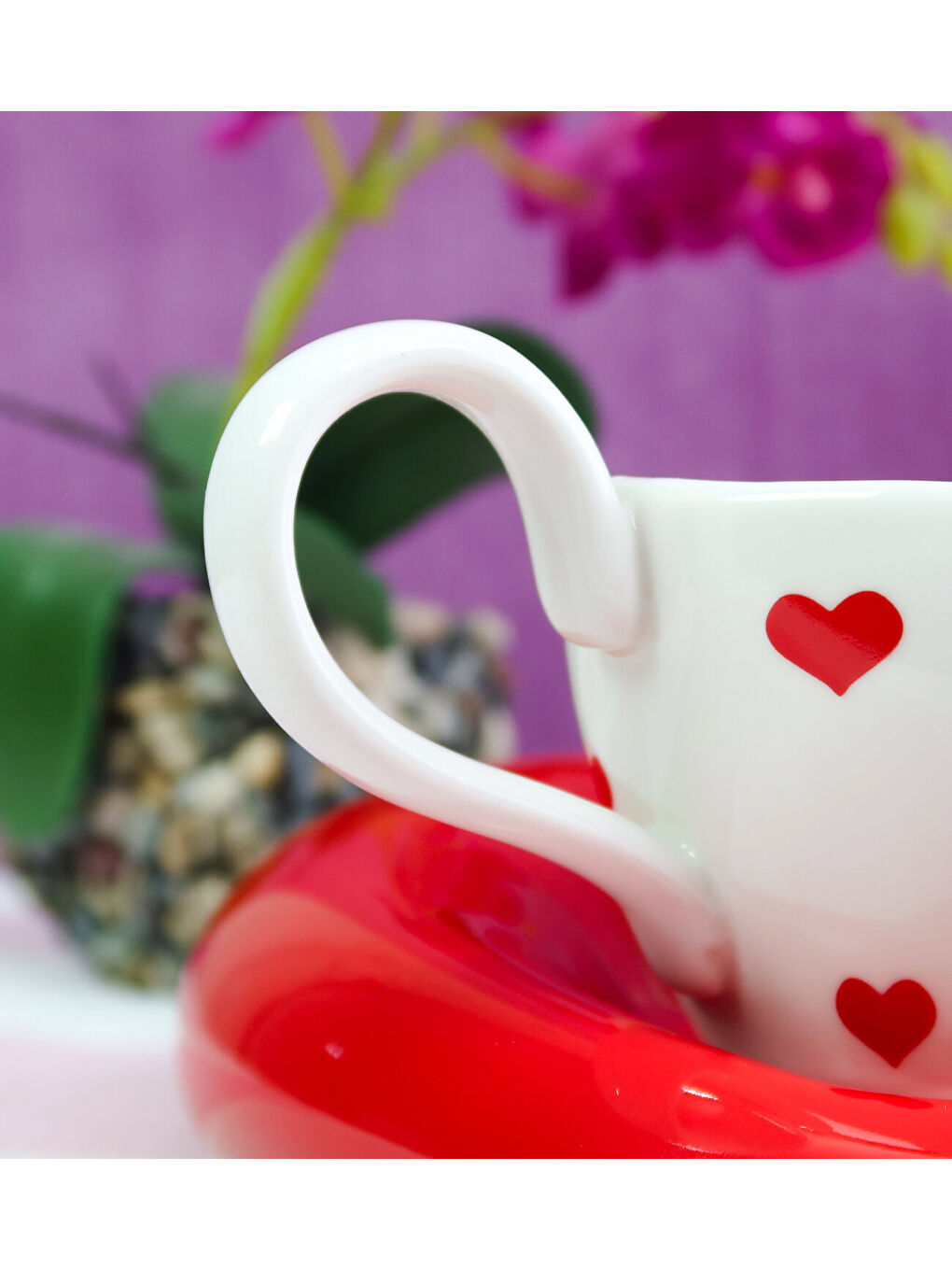 Karışık Puffy Kalp Dokunuşlu Kahve Seti BM-2330-1