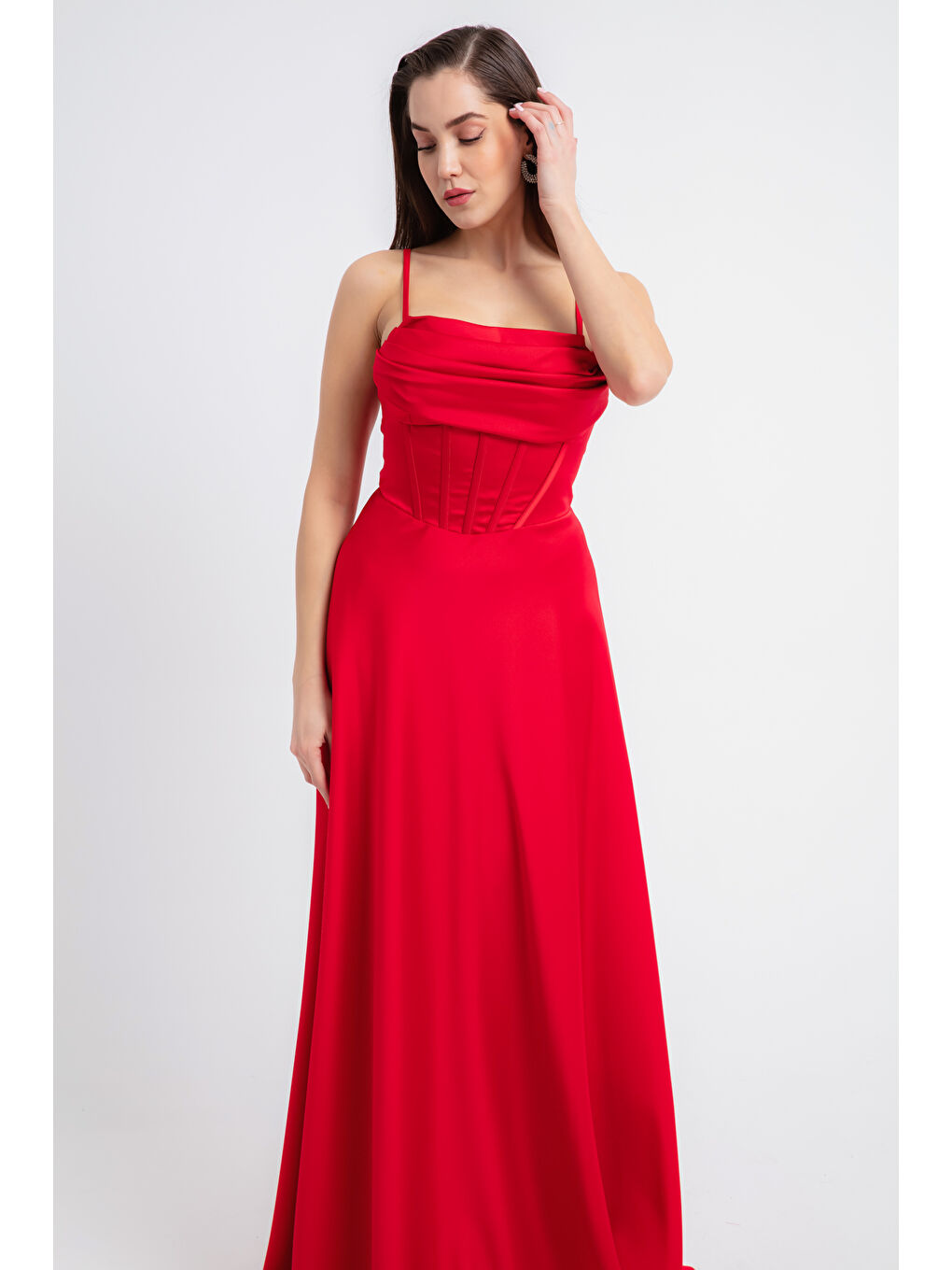 Kadın Kırmızı İnce Askılı Sırt İp Bağlama Detaylı Abiye-2