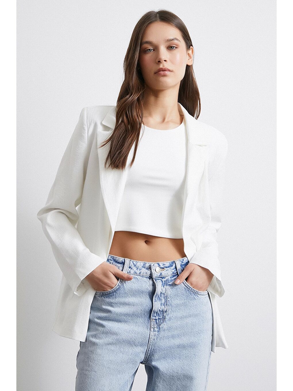 Çizgi Astarlı Dökümlü Blazer Ceket Beyaz-1