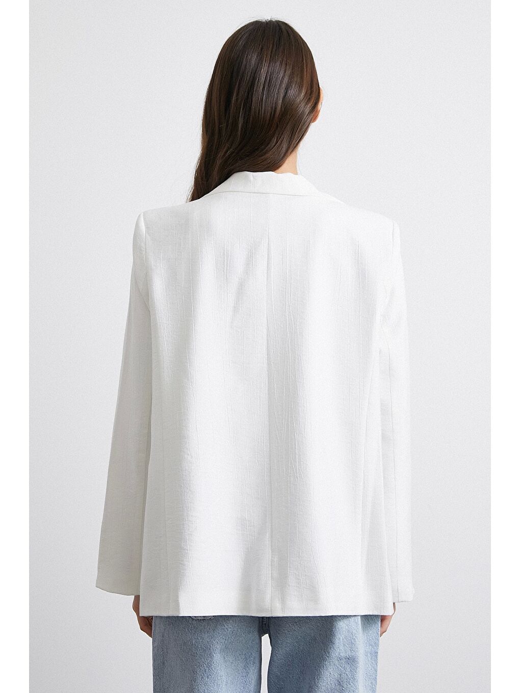 Çizgi Astarlı Dökümlü Blazer Ceket Beyaz-5