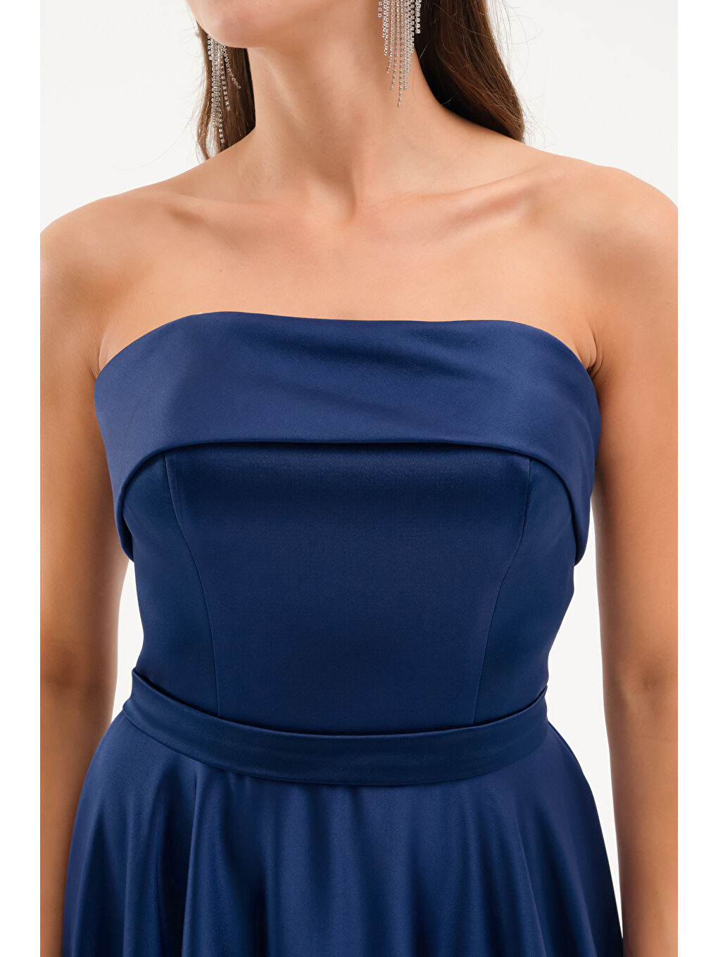 Kadın Lacivert Straplez Saten Kloş Abiye Elbise-3