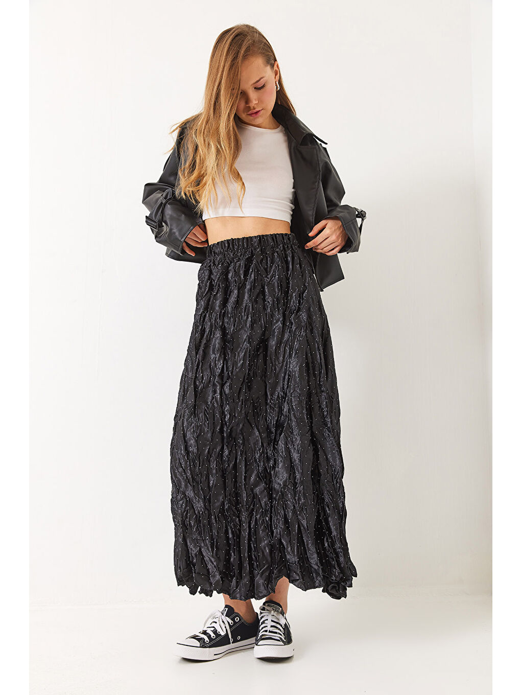 Siyah Kadın Beli Lastikli Taşlı Kraş Saten Etek-1