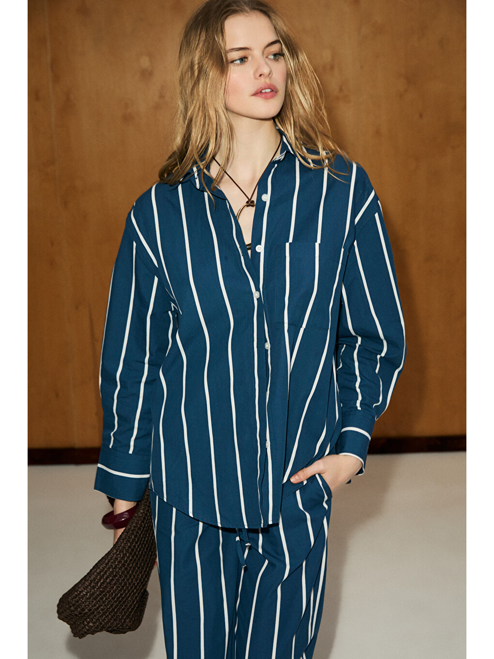 Mırel Kadın Oversize Fit %100 Organik Pamuklu Lacivert Gömlek-2