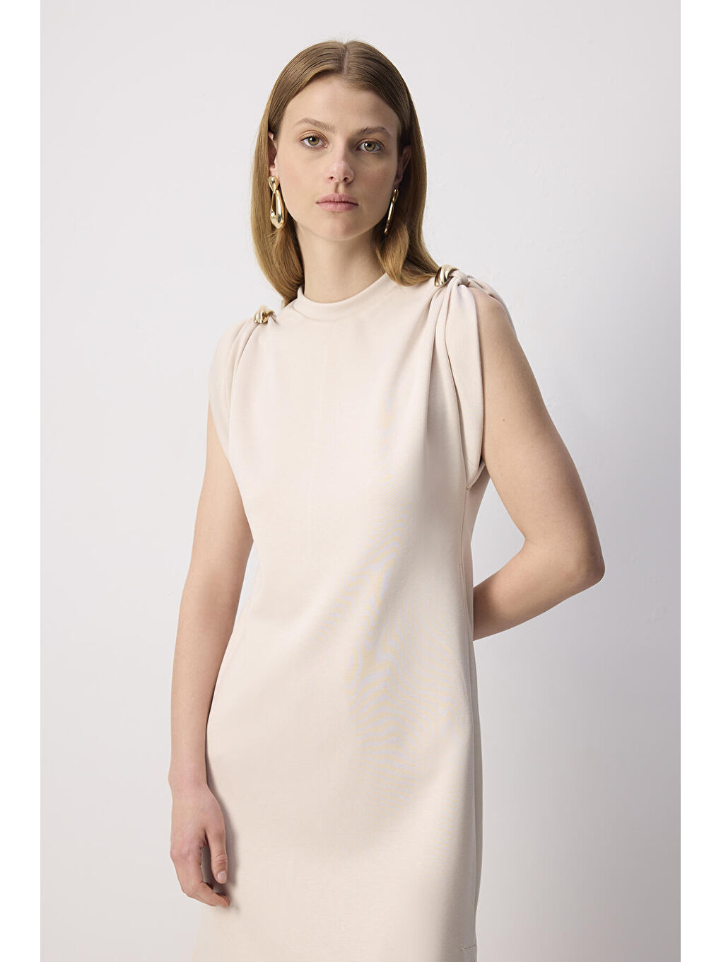 Ekru Metal Aksesuar Detaylı Elbise-1