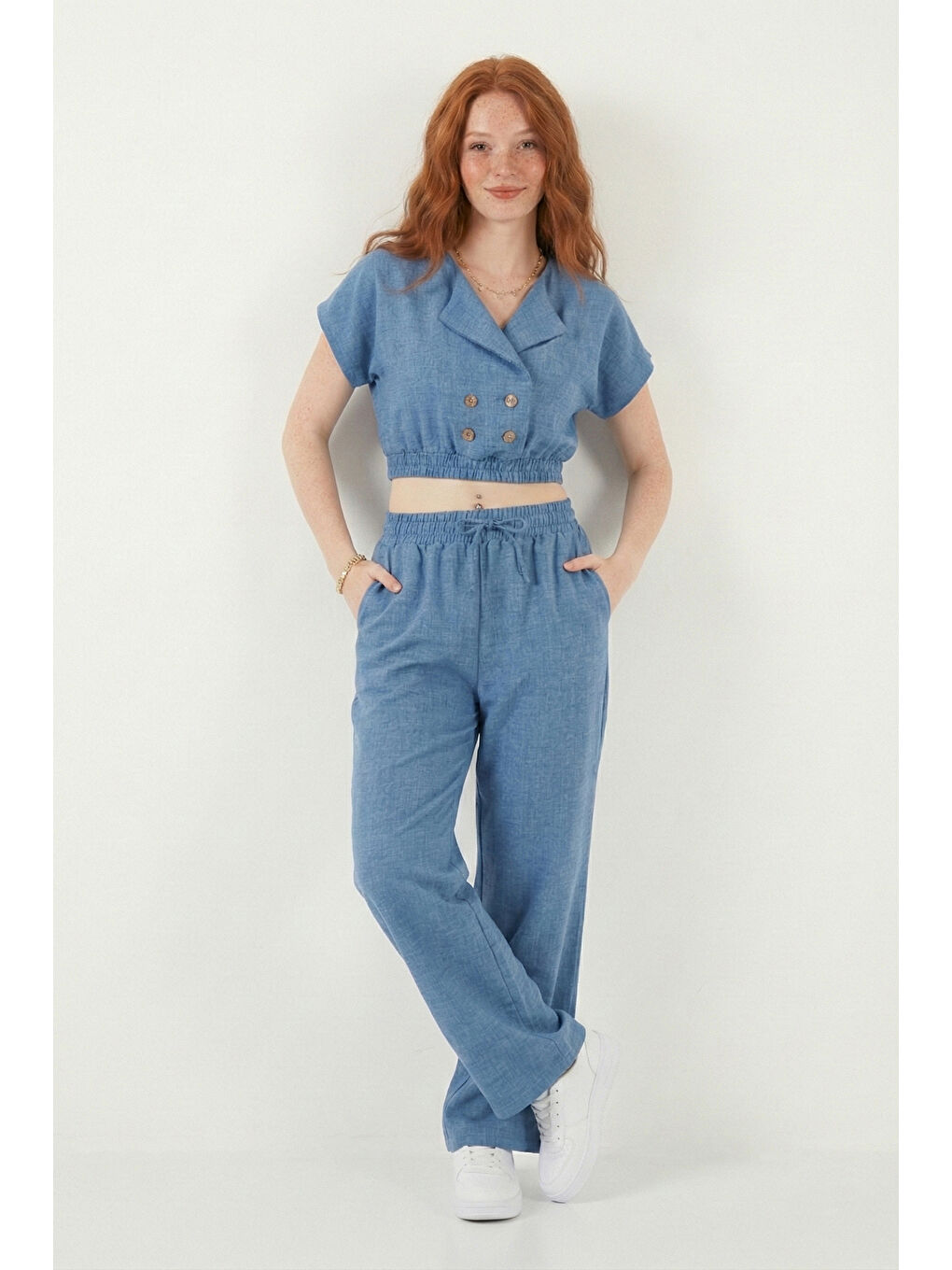 Mavi Regular Fit Kruvaze Yaka Düğme Detaylı Kadın Crop Takım 5866446-4