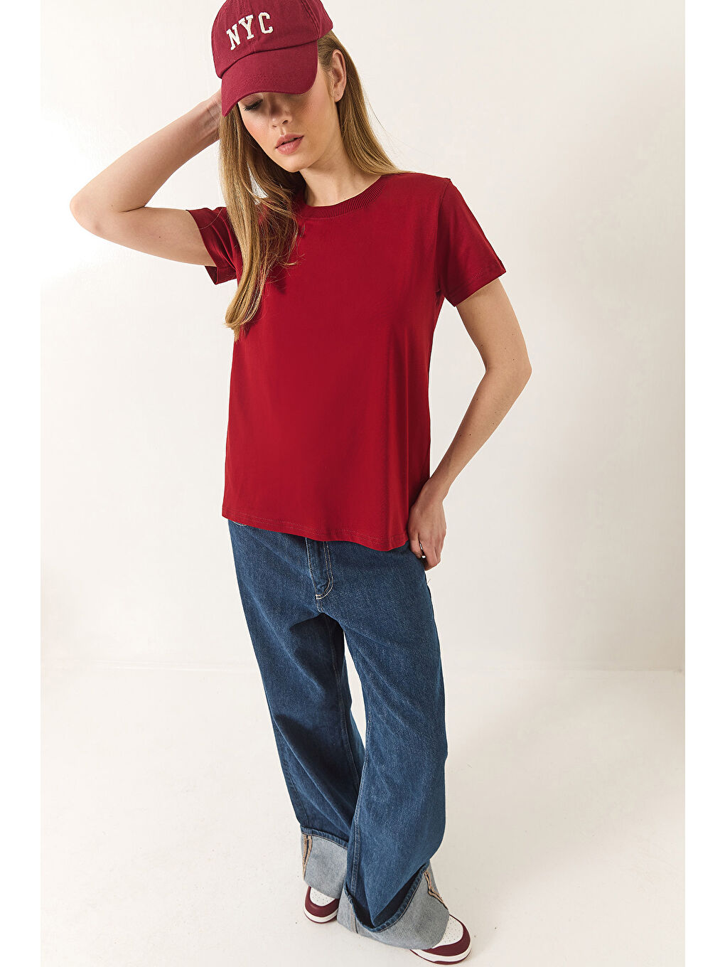 Bordo Kadın % Organik Pamuklu Comfort Fit Arkası Uzun Basic T-shirt