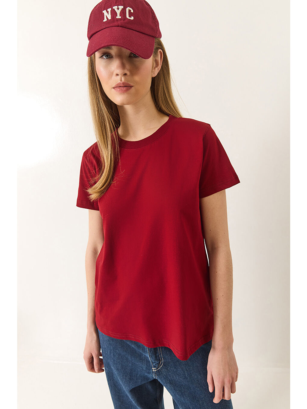 Bordo Kadın % Organik Pamuklu Comfort Fit Arkası Uzun Basic T-shirt-1