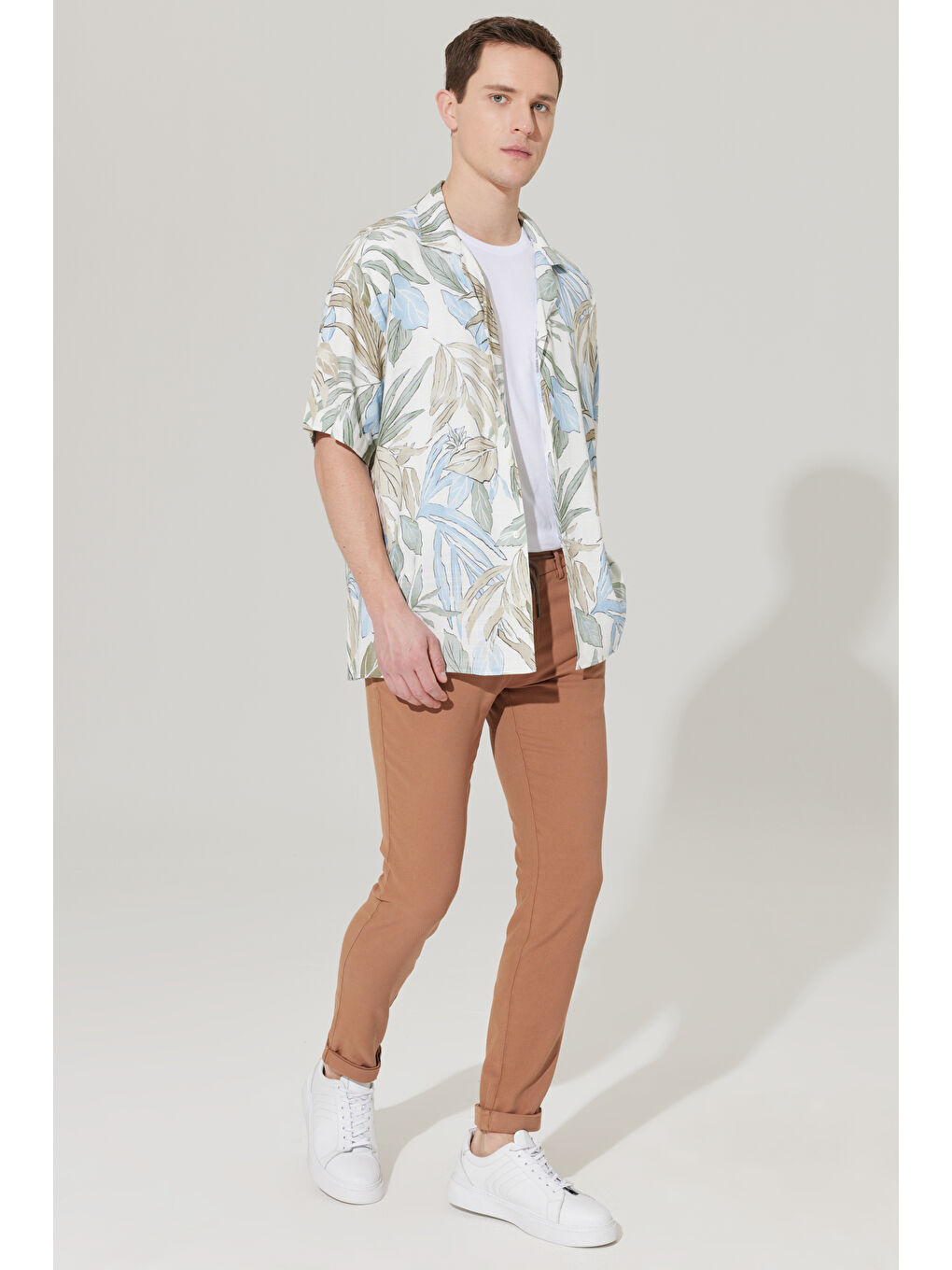 Bej Erkek Vizon Slim Fit Dar Kesim Diyagonal Desenli Esnek Pantolon-3